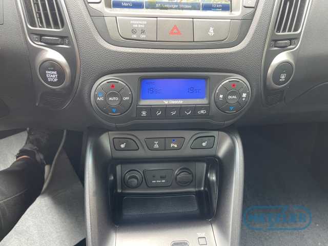 Hyundai  Premium AWD 2.0 CRDi DPF Allrad Navi Leder Sitzheizung hinten SHZ Keyless Alarm