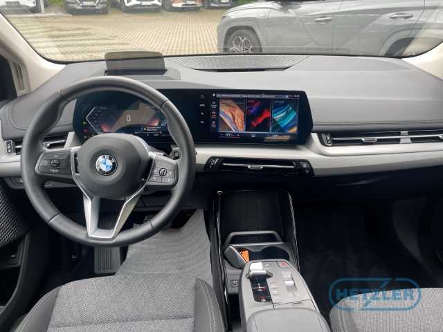 BMW  i EU6d Park-Assistent HUD Navi digitales Cockpit Soundsystem LED ACC