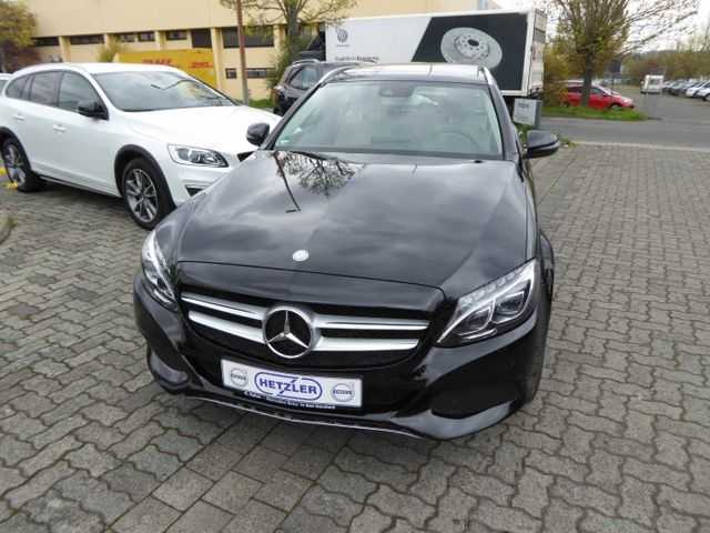 Mercedes-Benz  -Klasse T-Modell T 4Matic 9G-TRONIAvantgarde Panoramadach