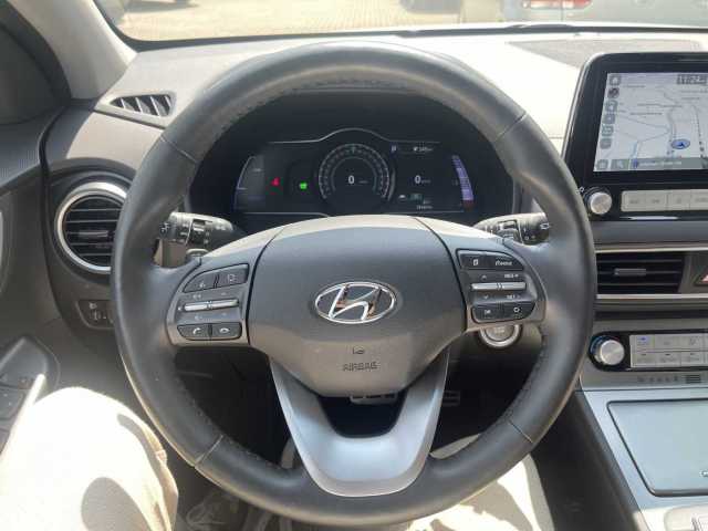 Hyundai  EV Advantage