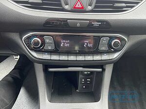 Hyundai  Fastback N Line 1.4 T-GDI EU6d-T Navi LED ACC Apple CarPlay Android Auto Fahrerp