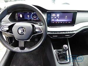 SKODA  Combi Style 1.5 TSI ACT EU6d Navi digitales Cockpit Memory Sitze LED