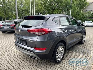 Hyundai  Trend 2WD 1.6 Mehrzonenklima Navi SHZ LenkradHZG Alarm Temp Tel. -Vorb. Fahrerpro