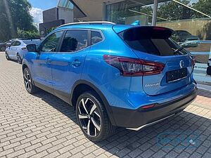 Nissan  Nissan 1.3 DIG-T, N-Way 4x2, Panorama Glasdach, abgedunkelte Scheiben ab der B S