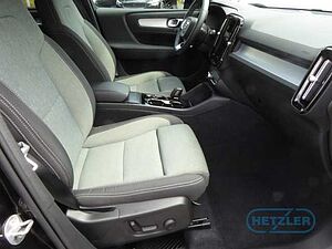 Volvo  Plus Dark 2WD B3 EU6d AHK digitales Cockpit Memory Sitze Soundsystem HarmanKardo