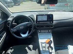 Hyundai  Advantage Elektro 2WD Navi Soundsystem ACC Klimaautom DAB SHZ LenkradHZG Spurhal