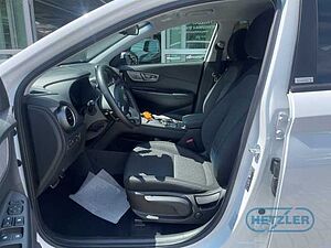 Hyundai  Advantage Elektro 2WD Navi Soundsystem ACC Klimaautom DAB SHZ LenkradHZG Spurhal